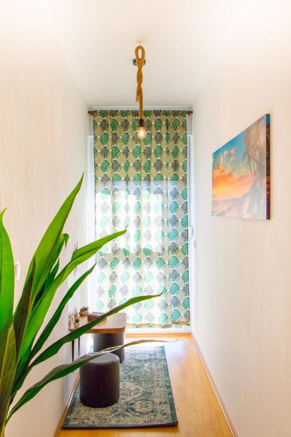 4 * Apartment Sunset Close To The Sea Kaštela エクステリア 写真