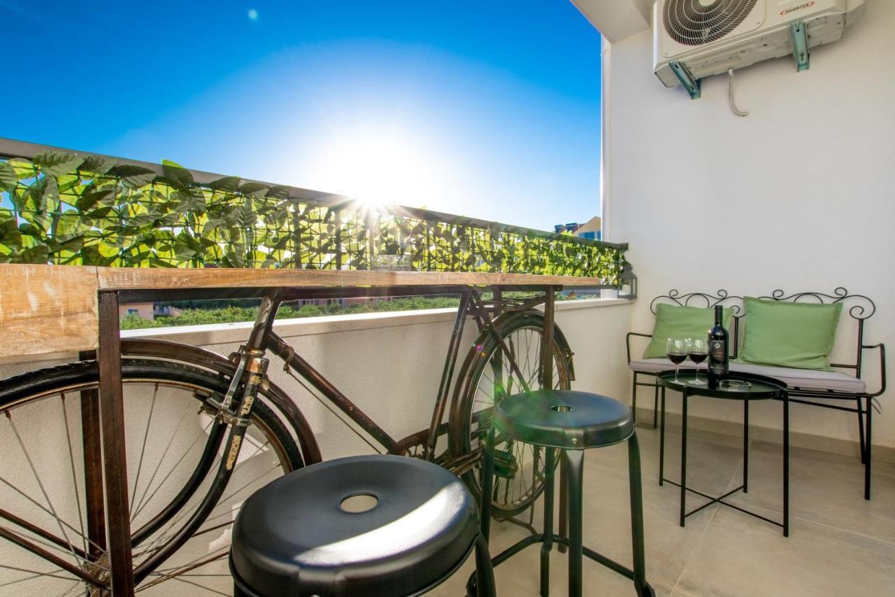 4 * Apartment Sunset Close To The Sea Kaštela エクステリア 写真