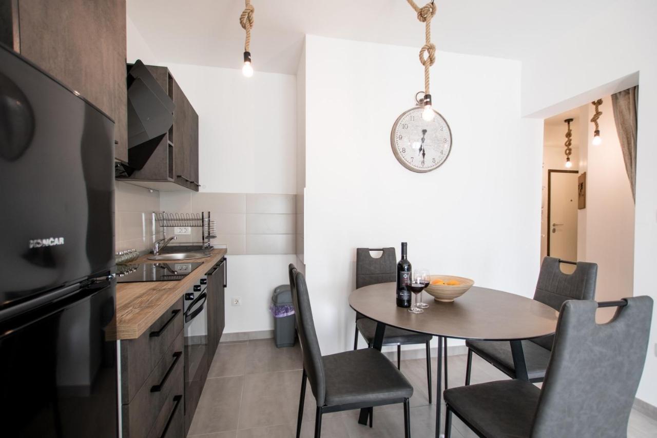 4 * Apartment Sunset Close To The Sea Kaštela エクステリア 写真